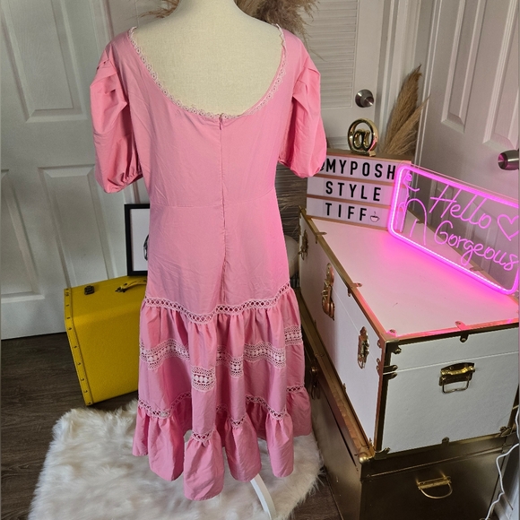 ADORABLE VICTORIAN STYLE DRESS 💕 - Picture 8 of 15